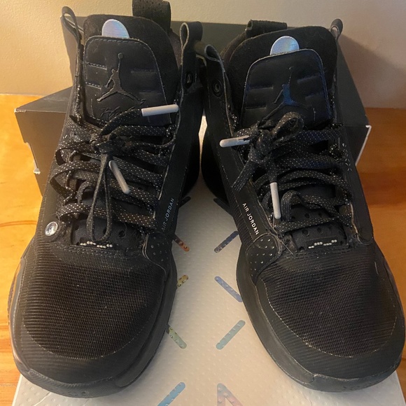 Air Jordan XXXIV (GS) - Picture 1 of 4